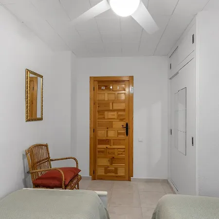 Arenales Seaside - Pool, & Parking Apartment *